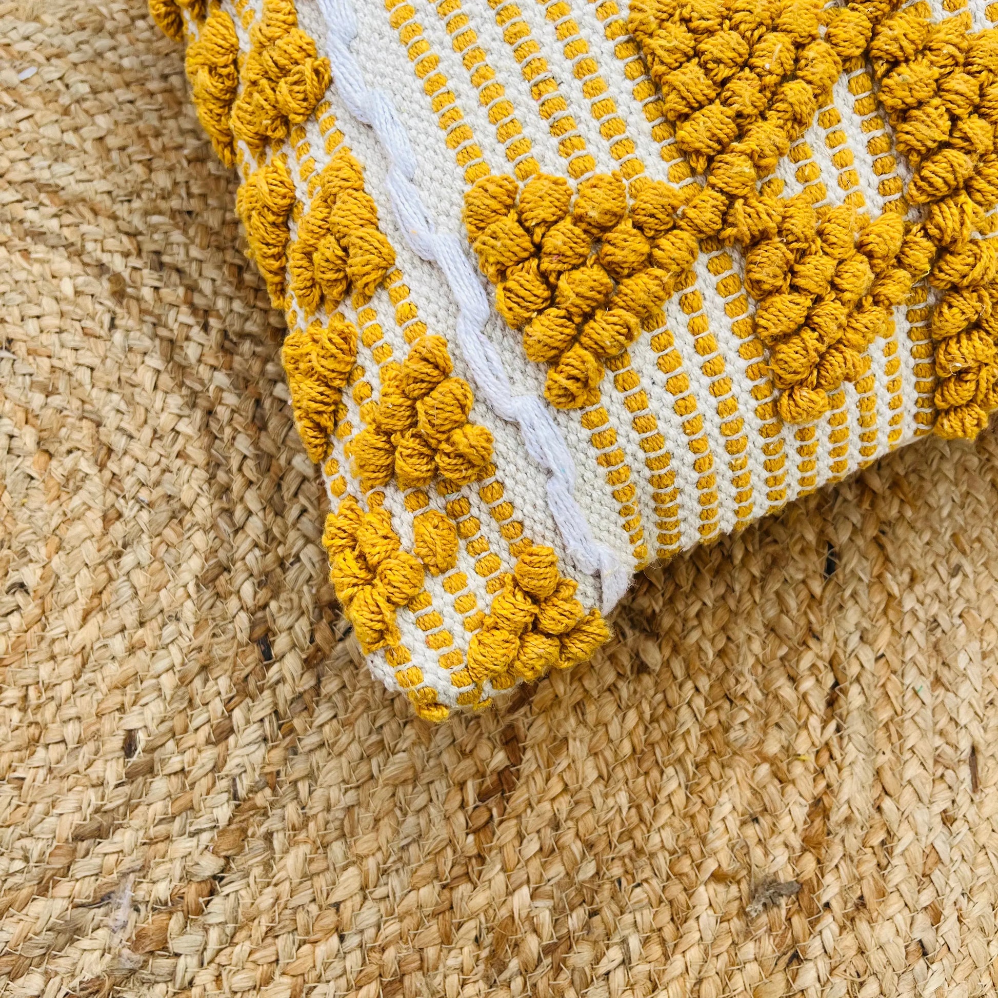 Embroidery Cotton Cushion Cover (Yellow) - Laxhofur