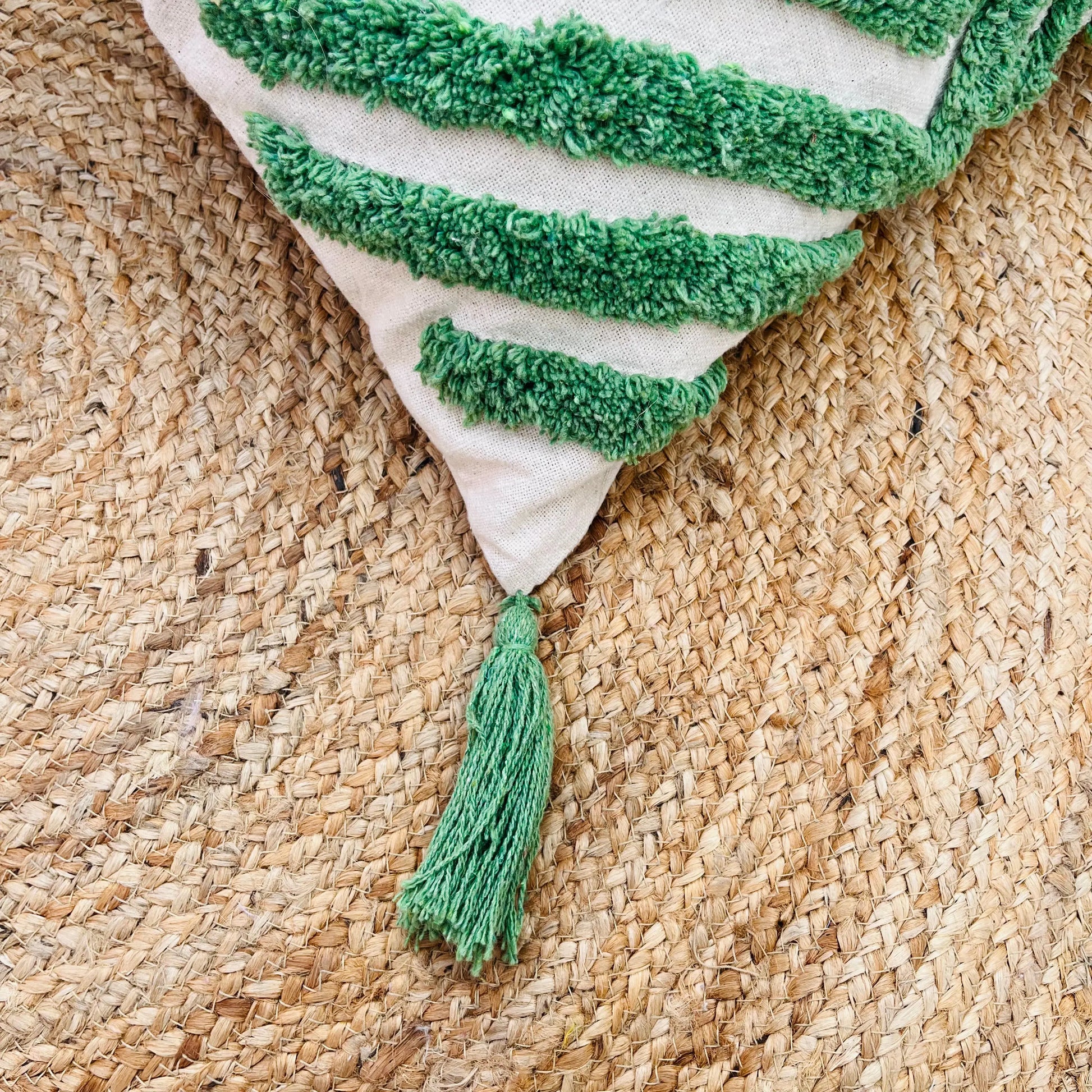 Green Cushion Cover with Tassels - Laxhofur