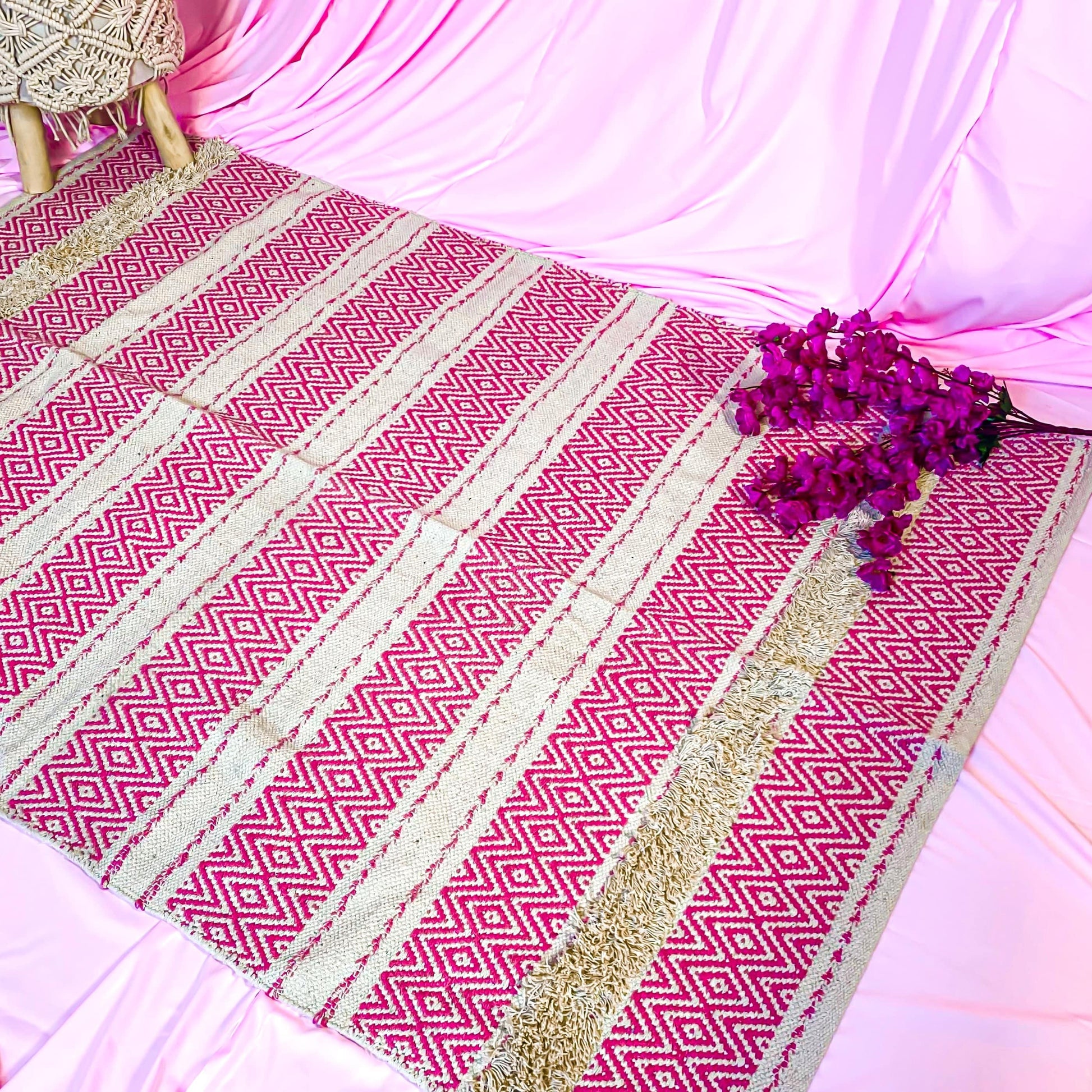 Classic Pink Cotton Rug for Home Laxhofur