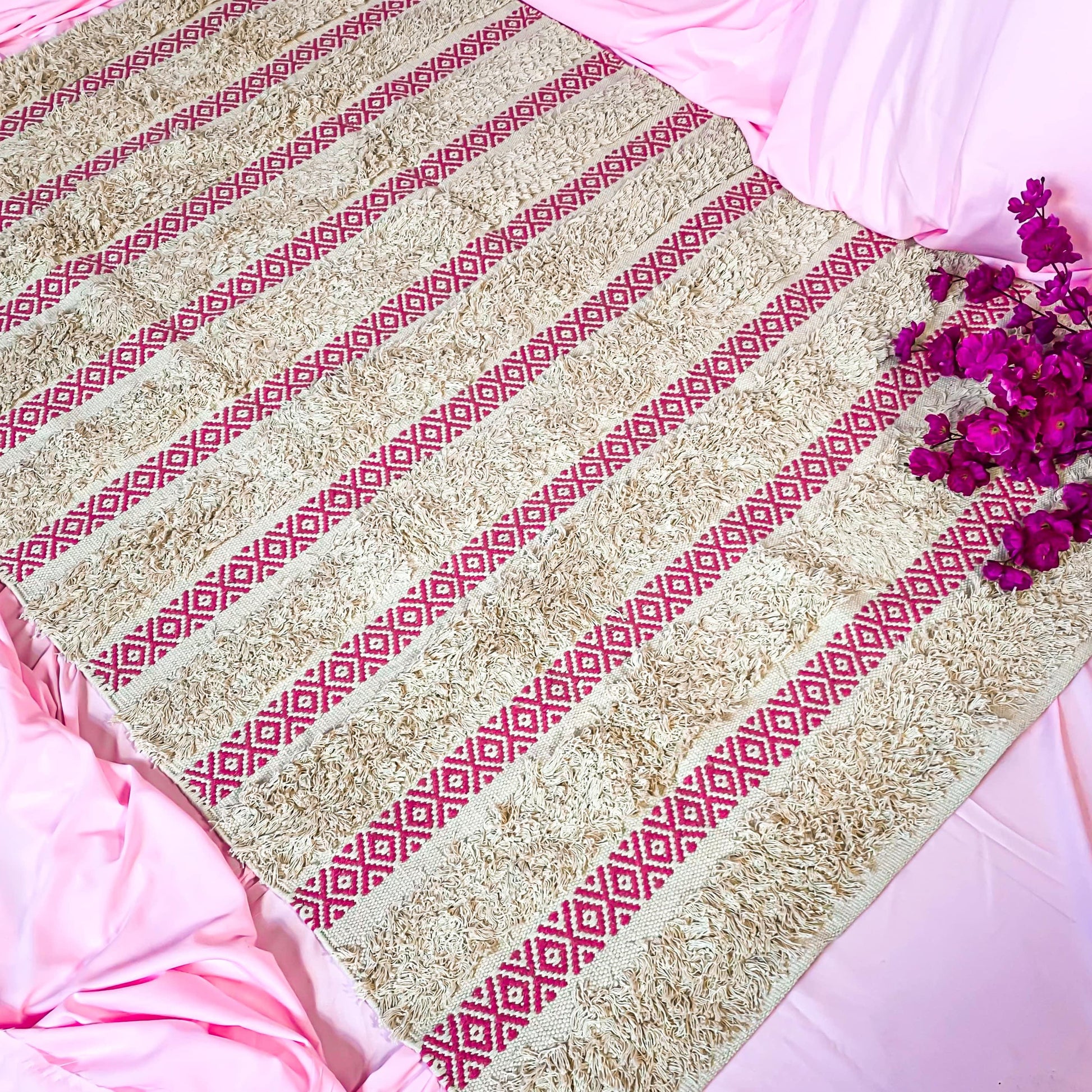 Cozy Pink Cotton Rug - Striped Design for Home Laxhofur