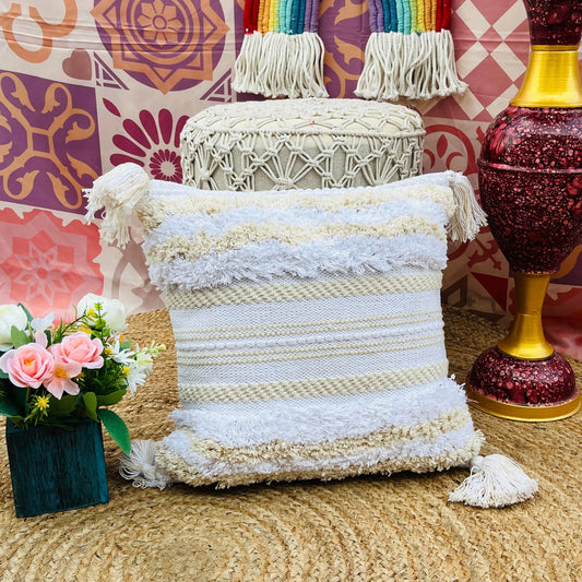 White Cushion Cover with Tassels - Laxhofur